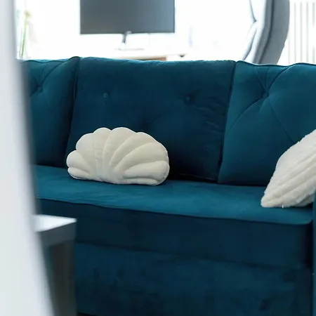 Charming With Parking And Balcony Near The Centre By Renters * Познань