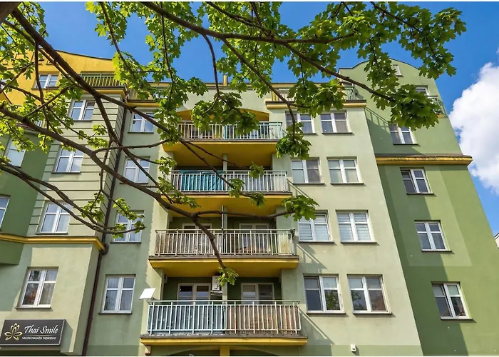 Апартаменты Charming With Parking And Balcony Near The Centre By Renters *
